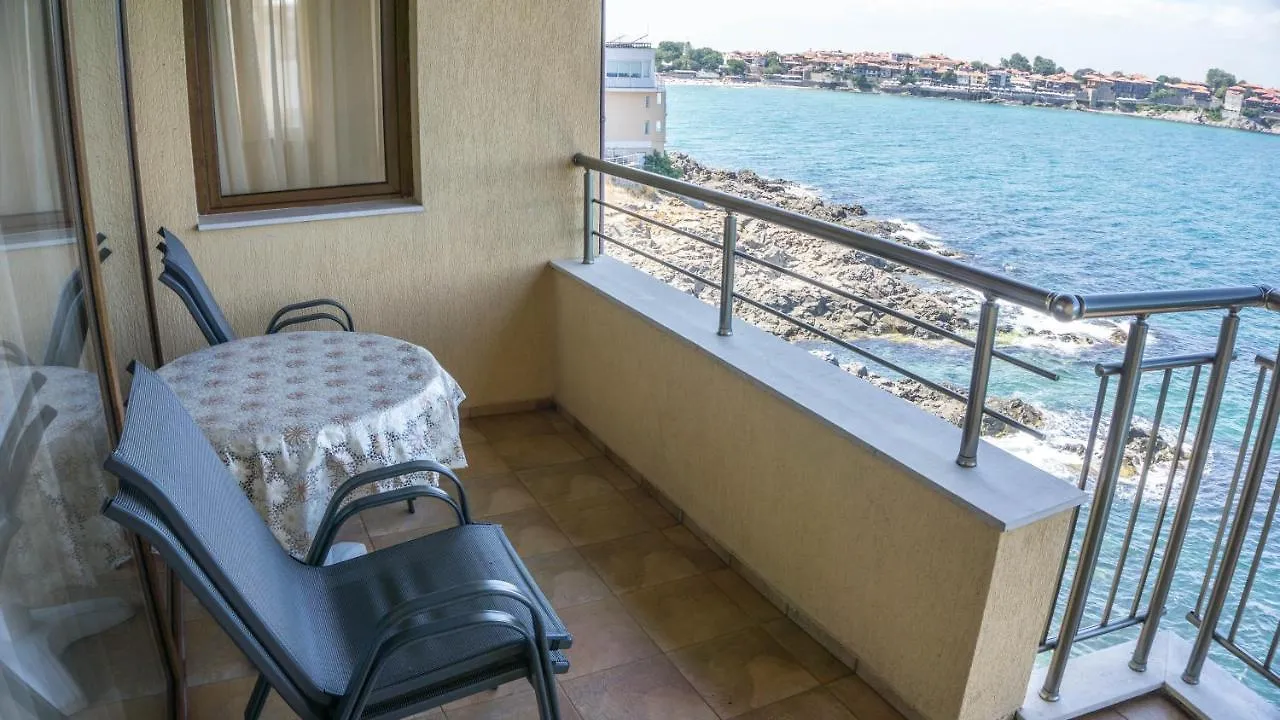 Sozopol Apartment With Sea View