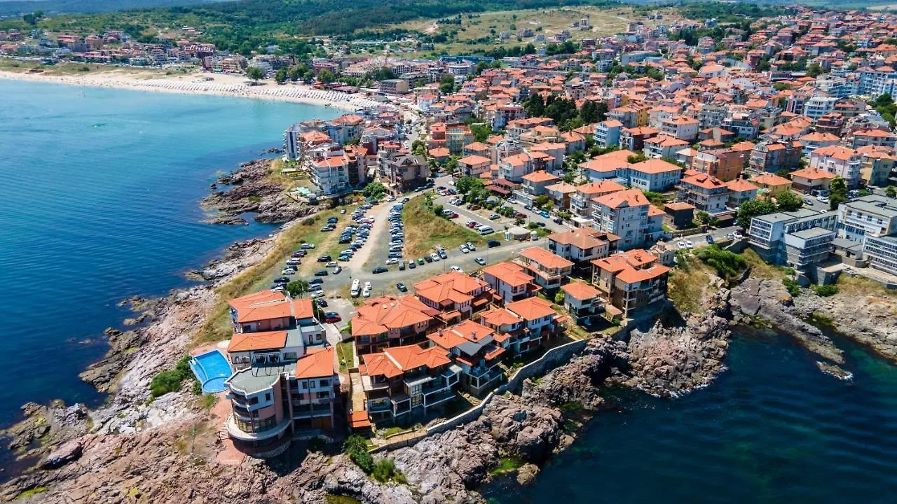 Sozopol Apartment With Sea View