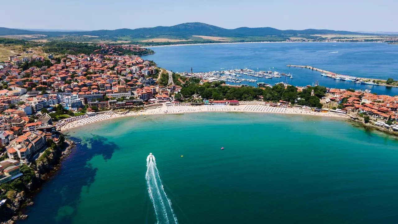 Sozopol Apartment With Sea View