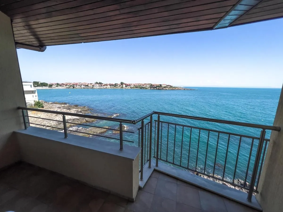 Sozopol Apartment With Sea View